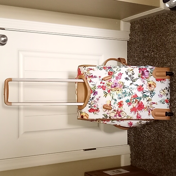 Jessica Simpson Bags Jessica Simpson Floral Rolling Lugage Poshmark